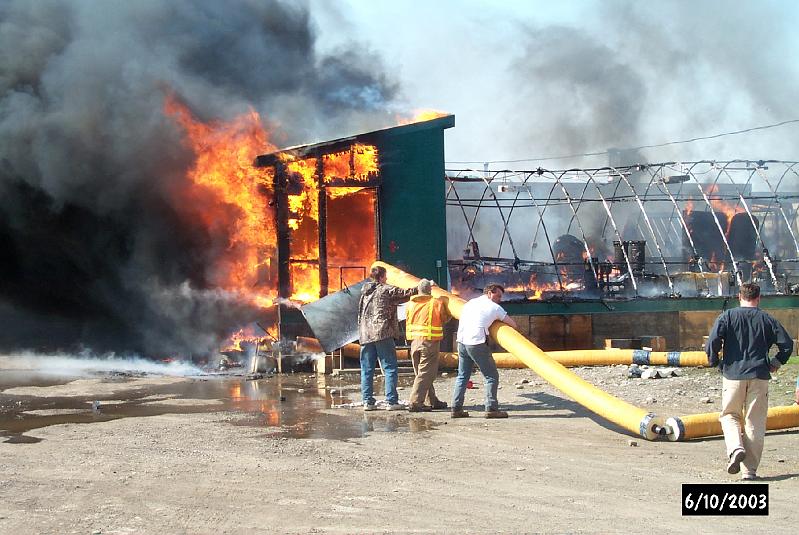 2003umiatfire013.jpg