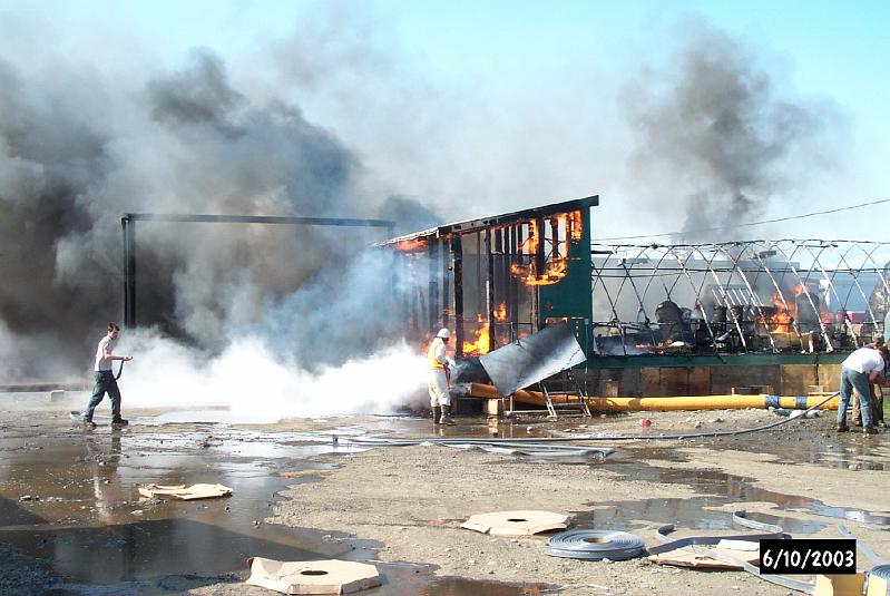 2003umiatfire018.jpg
