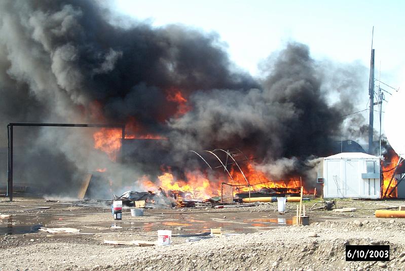 2003umiatfire034.jpg
