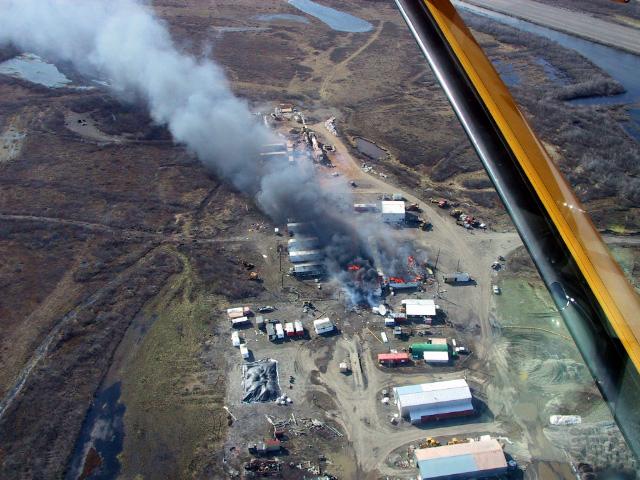 2003umiatfire037.jpg